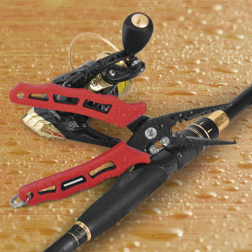 KastKing Cutthroat belt-clip lanyard enables quick access during trips.