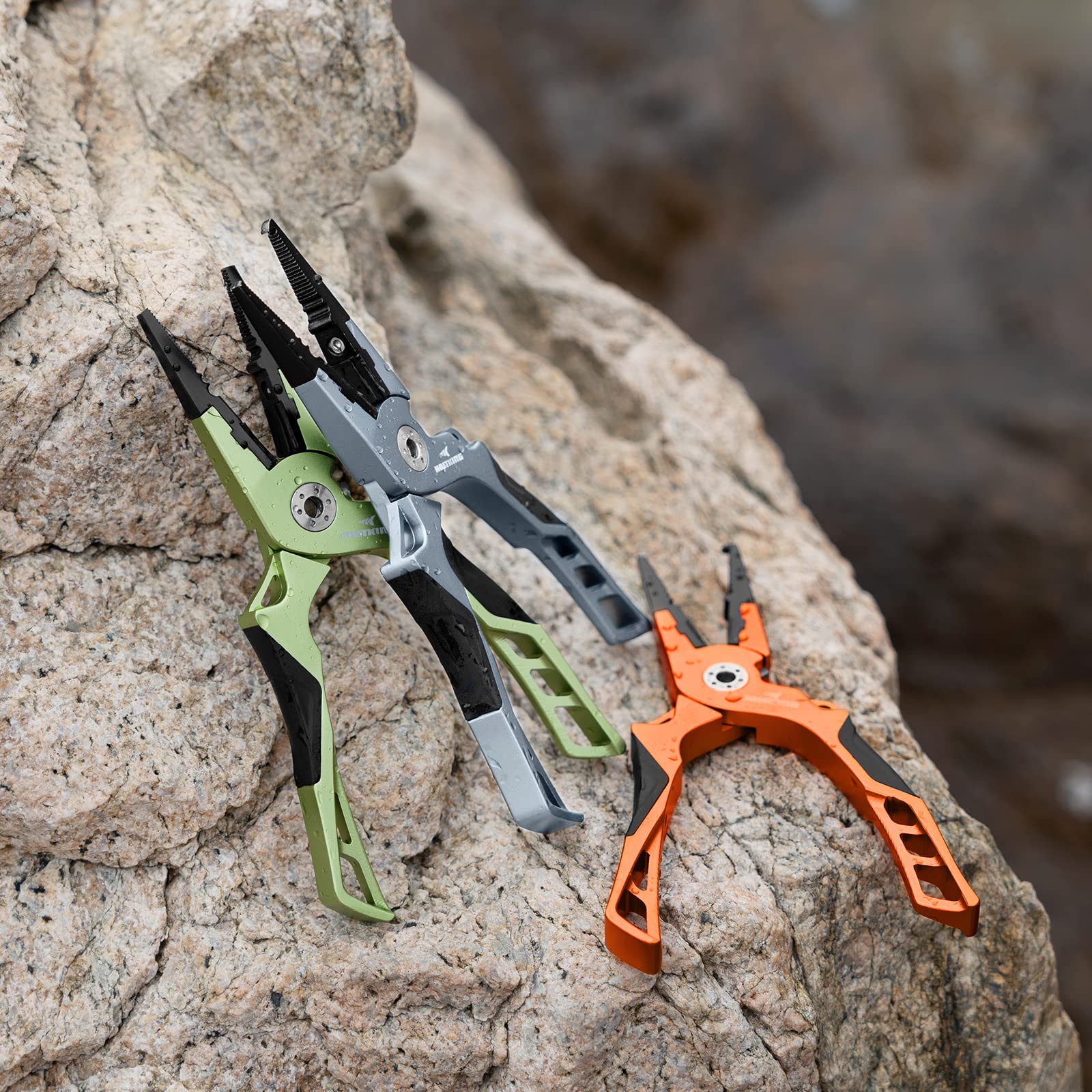 kastking gila lanyard illustrates added protection to prevent dropping overboard.