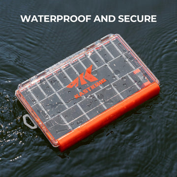 Removable and adjustable dividers for custom lure organization