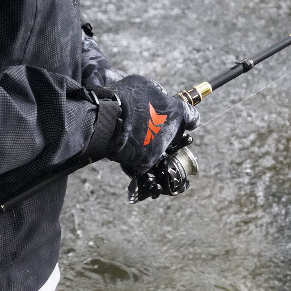 KastKing IceRiver gloves for winter activities on snow and ice