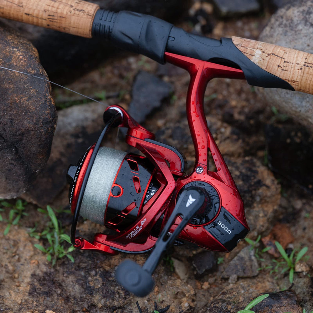 KastKing Royale Legend graphite frame emphasizing corrosion resistance for freshwater and saltwater
