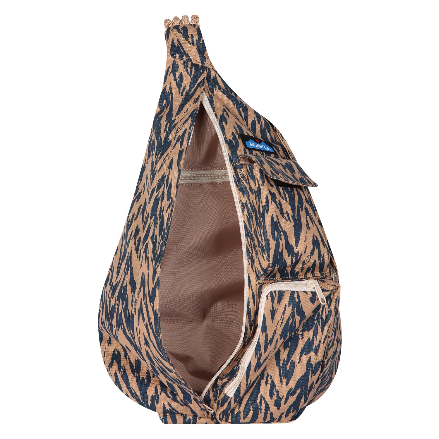 Durable 12oz cotton canvas construction keeps up with rugged outdoor use