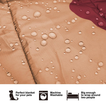 KawaGebo Kamp blanket features water-odor resistant fabric for picnics