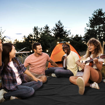 KawaGebo Kamp red blanket on ground for stadium and event coverage