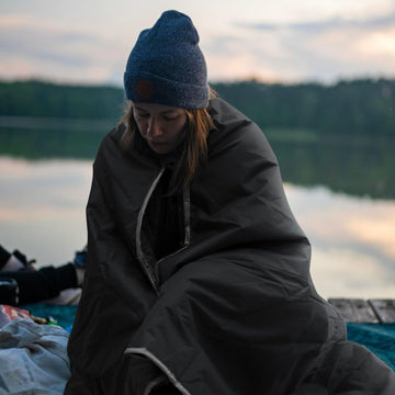 KawaGebo Kamp Sherpa blanket ideal for camping and hiking.