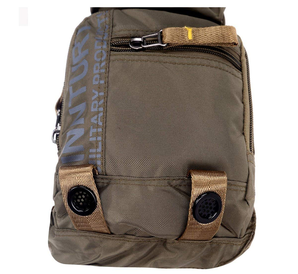 Kawei Knight main compartment keeps essentials organized