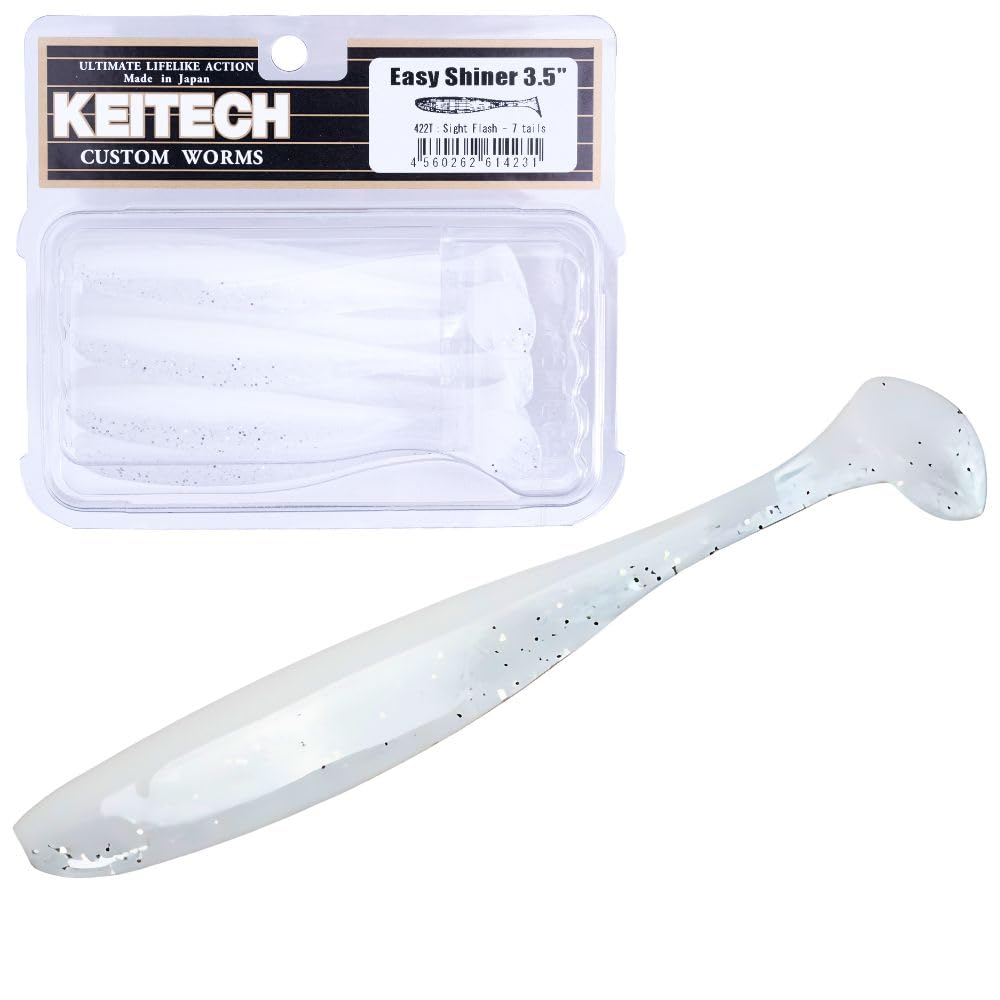 Keitech Easy Shiner 3.5-inch color pattern Pro Blue/Red Pearl attracts more attention in water.