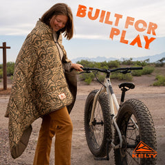 Kelty Bestie Blanket Fern versatile 1P use for on-the-go outdoor lounging and picnics.