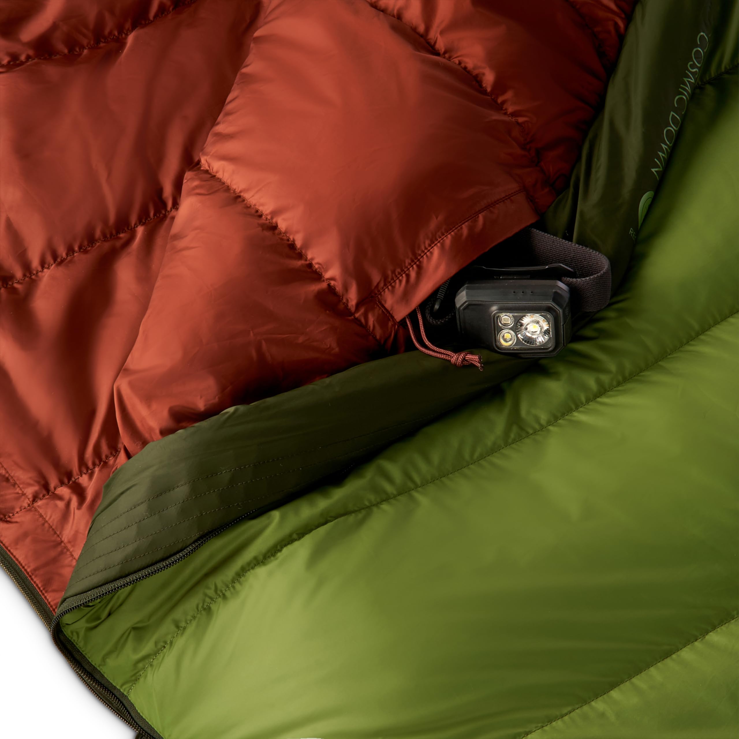 Kelty Cosmic 40 F quad stitch zipper delivers smooth entry and exit