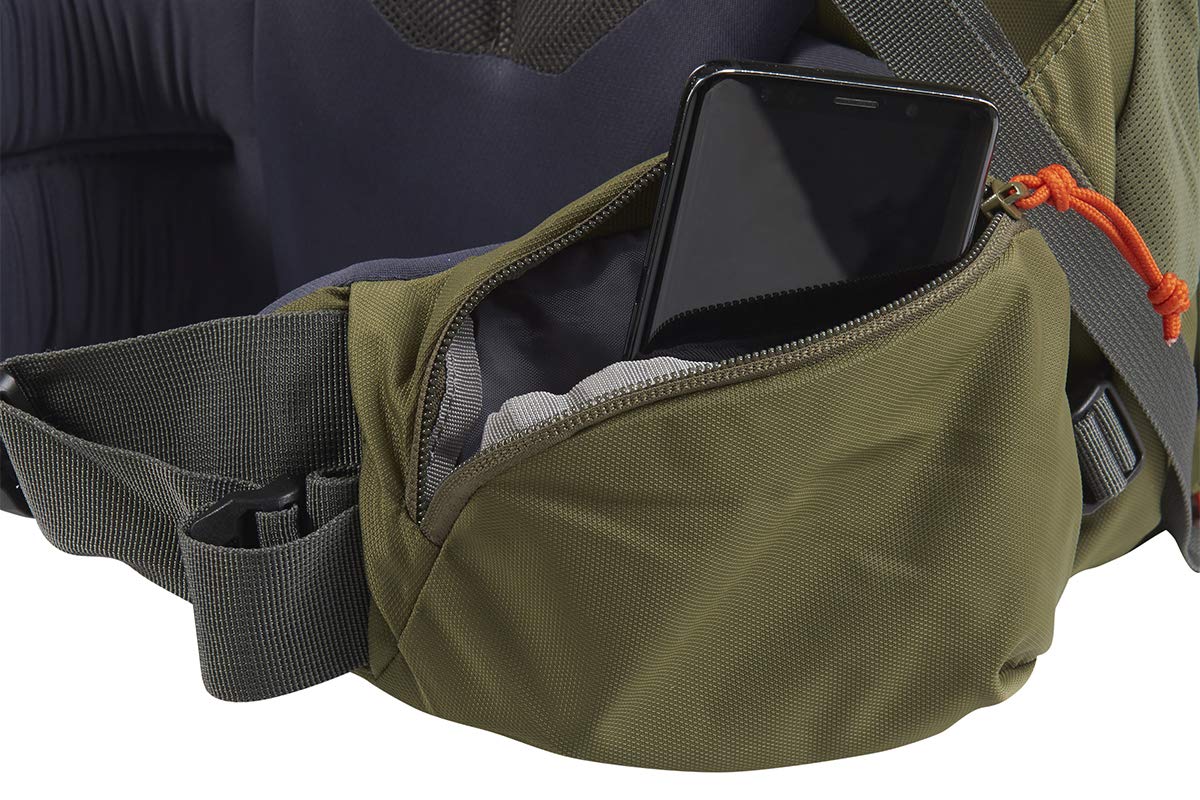 Kelty Coyote sleeping bag pocket keeps bulky items separated