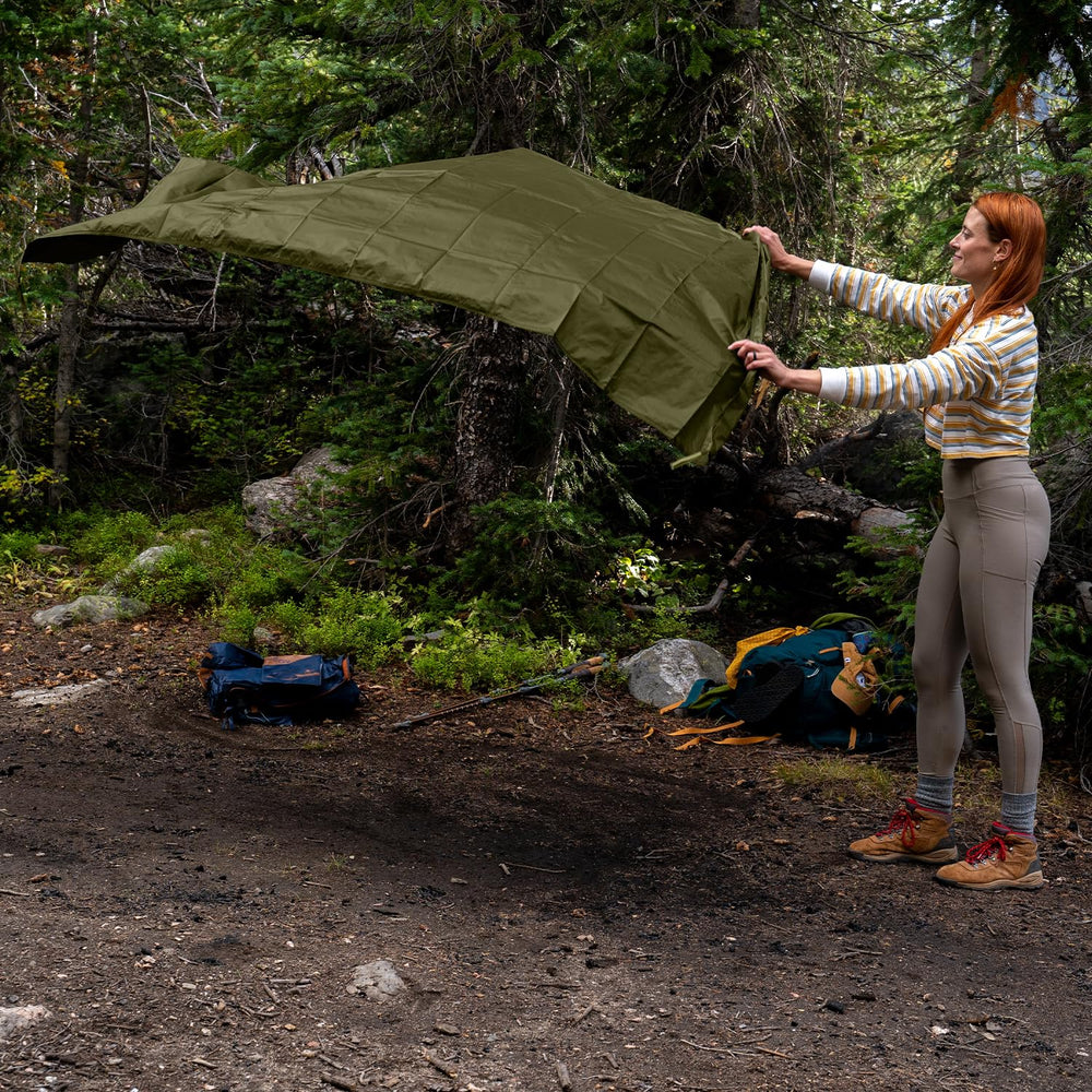 Kelty Daydreamer footprint is a lightweight tarp for easy packing.