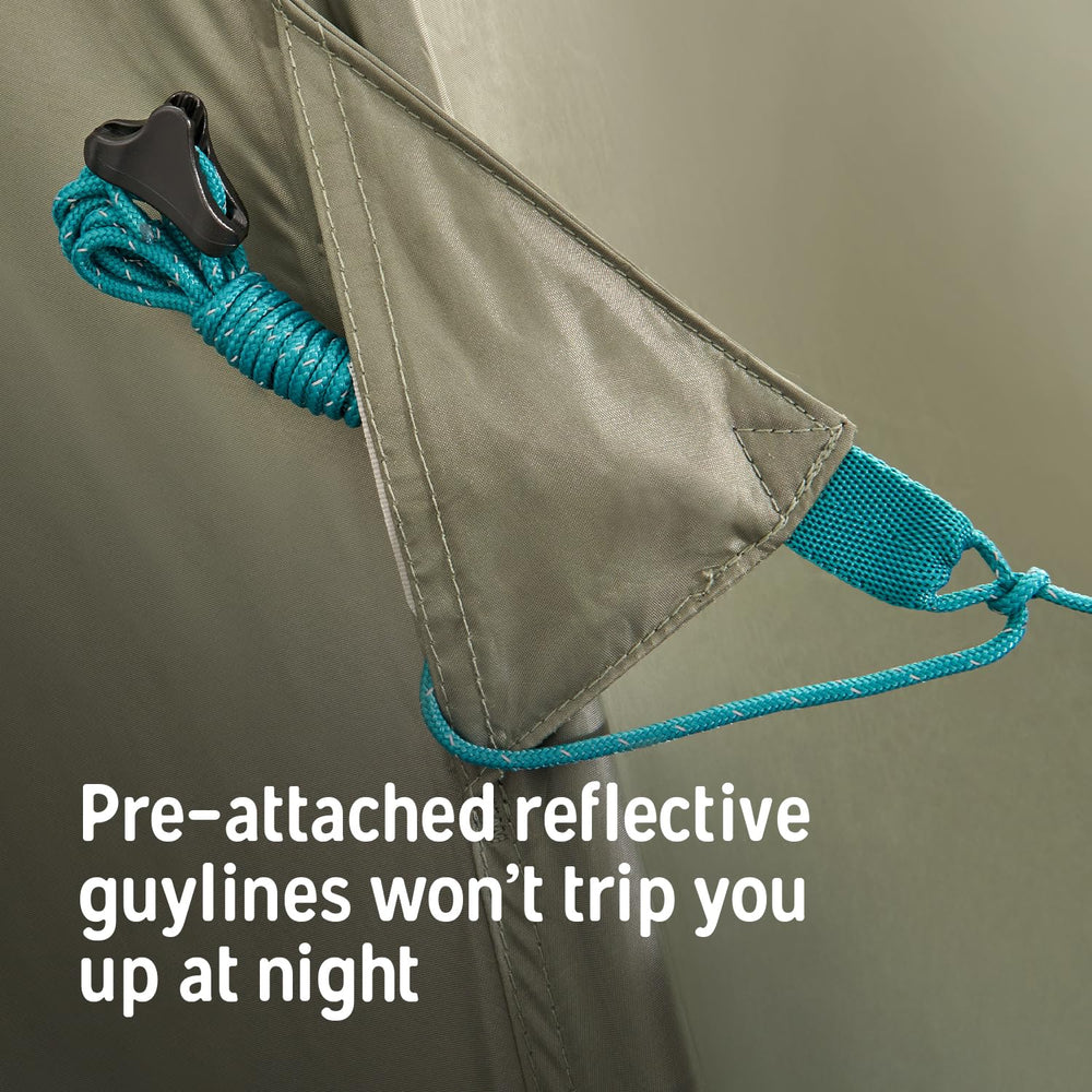 Kelty Daydreamer peak-height interior facilitates overhead movement.