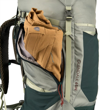 Kelty Glendale 65L floating top lid adds extra capacity.