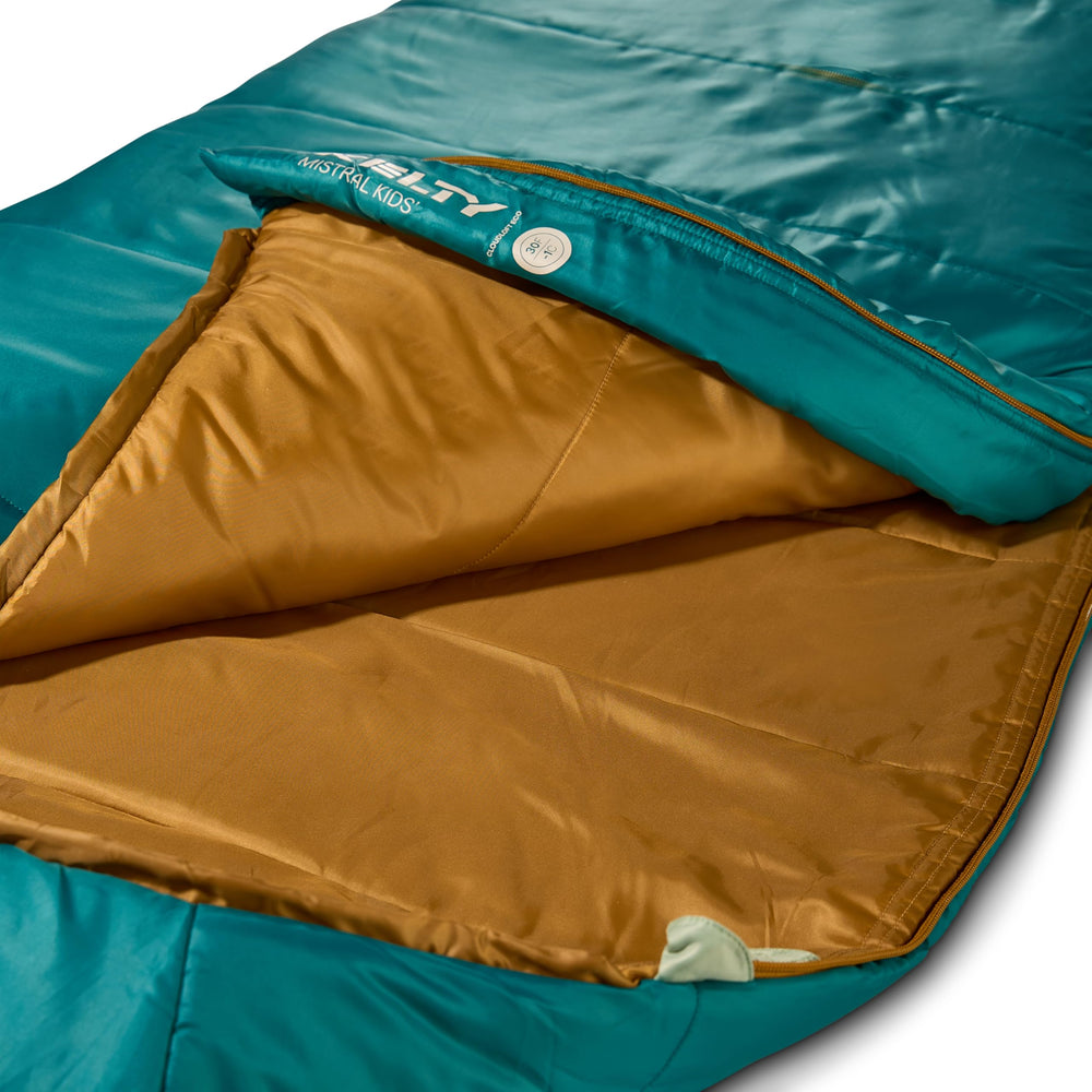 Kelty Mistral Kids 30-degree Deep Lake compact design helps with travel.