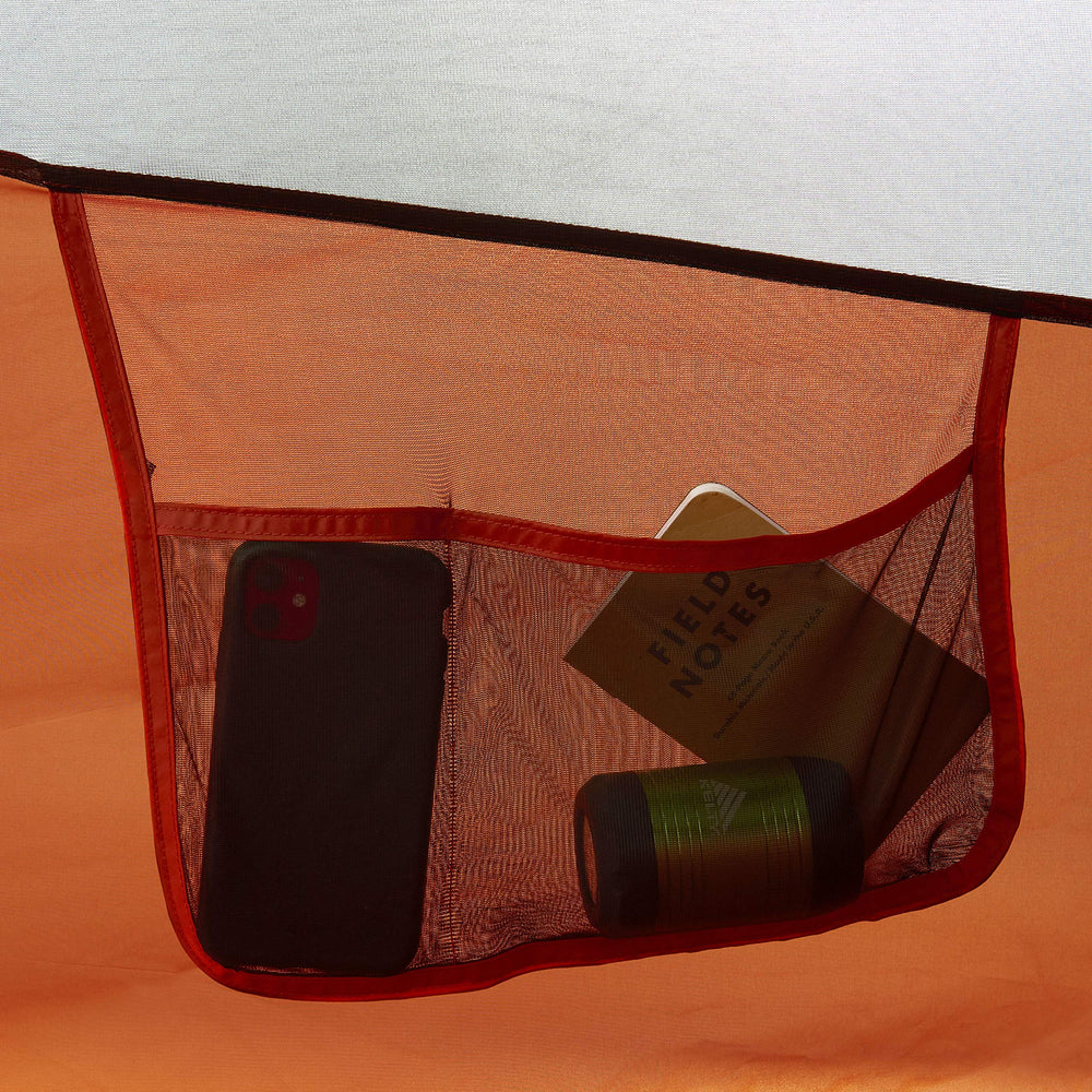 Kelty Rumpus color-coded poles conveys easy setup and fewer mistakes.