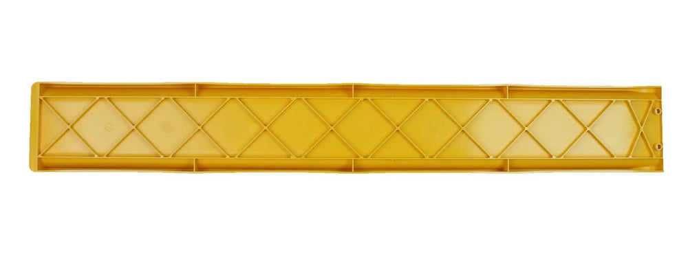Ketch Karbonate 32-inch measuring board close-up shows durable scale for accurate readings
