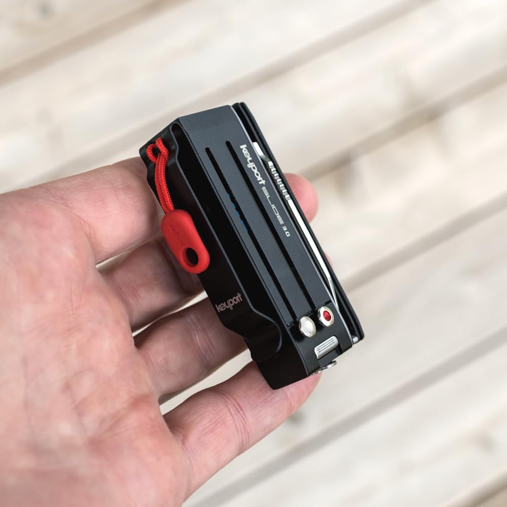 KO pocket clip with ParaPull lanyard for quick removal