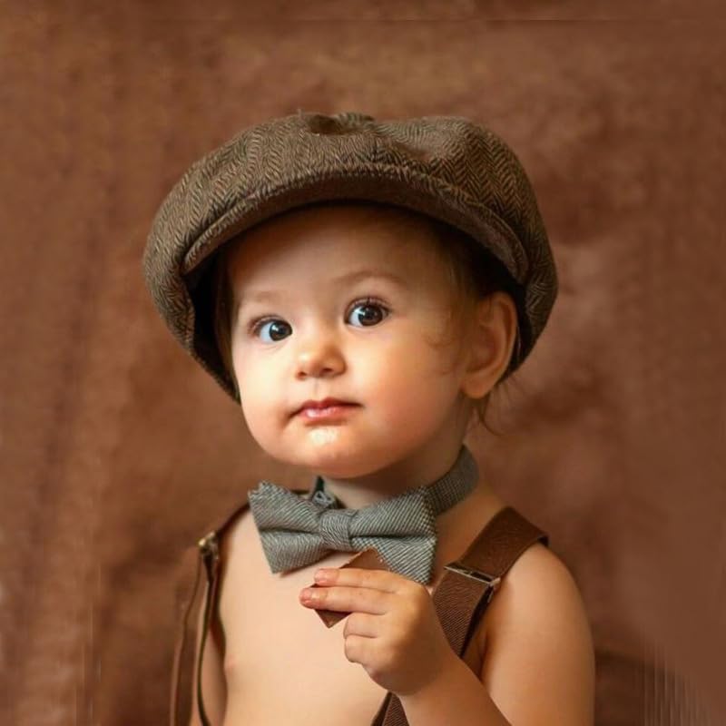Close up of a kids vintage tweed flat cabbie hat in coffee