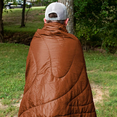 Kijaro Native Camp Quilt water-repellant fabric close-up, ideal for damp nights around the campsite