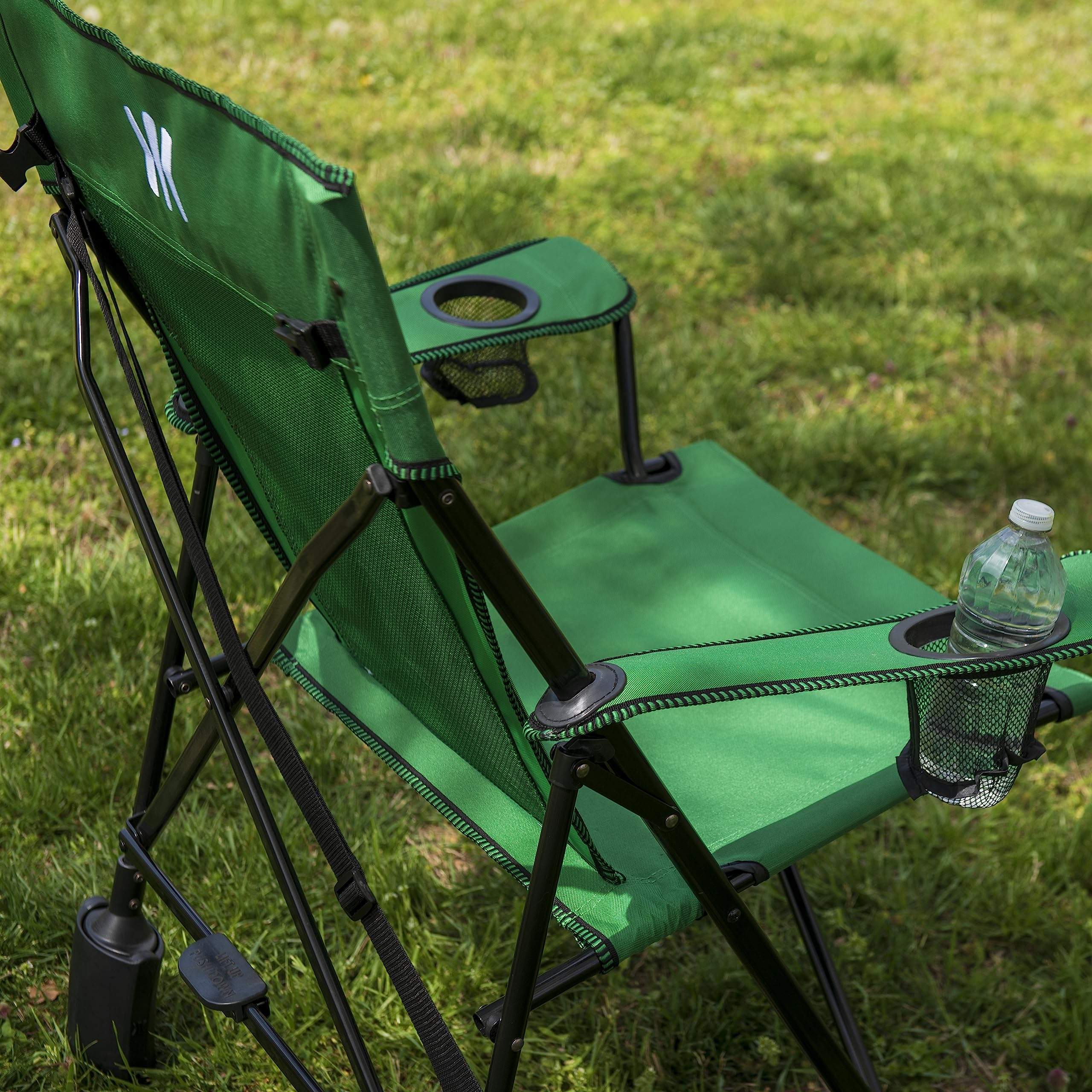 Kijaro Rok-It Sport Chair comes with a carrying bag for storage.