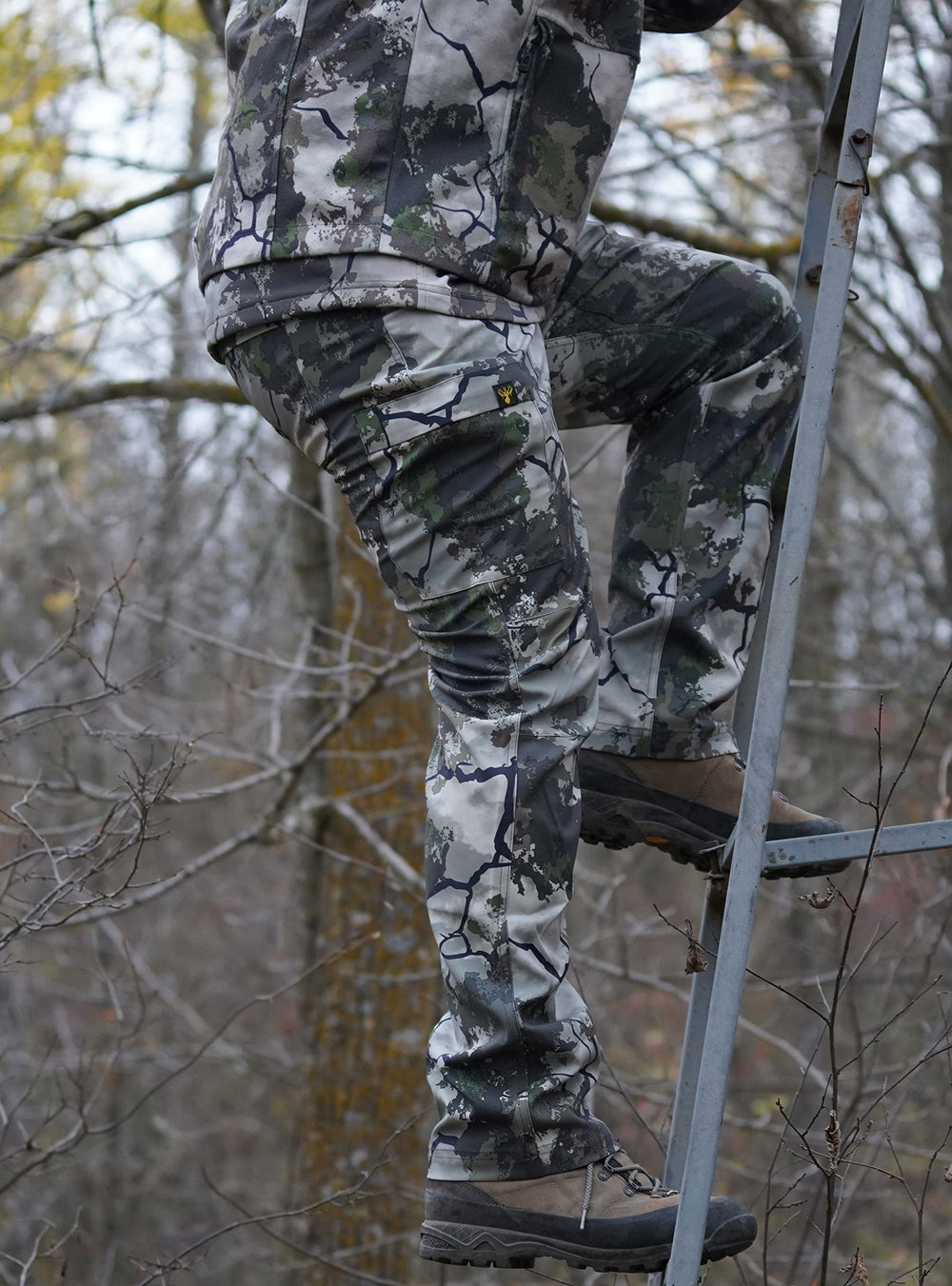 King's Camo Hunter Pant 2.0 knee articulation view emphasizes natural movement during crouches.