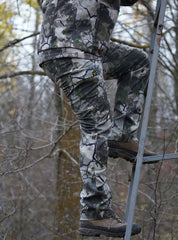 King's Camo Hunter Pant 2.0 pocket-configuration demonstrates six-pocket layout.