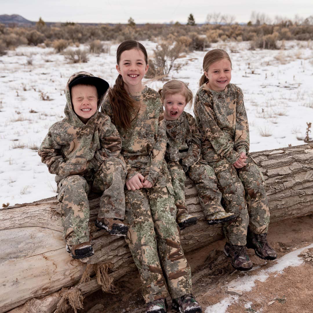 King's Camo KCK215 drawstring hood adds adjustable warmth for chilly mornings.