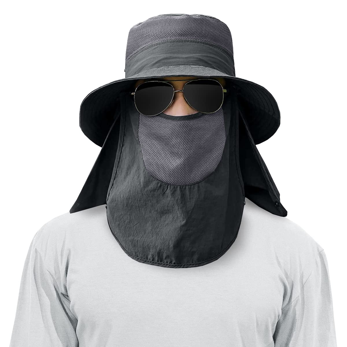KIRAAT mens wide-brim close-up shows durable fabric and UV protection for sunny days.