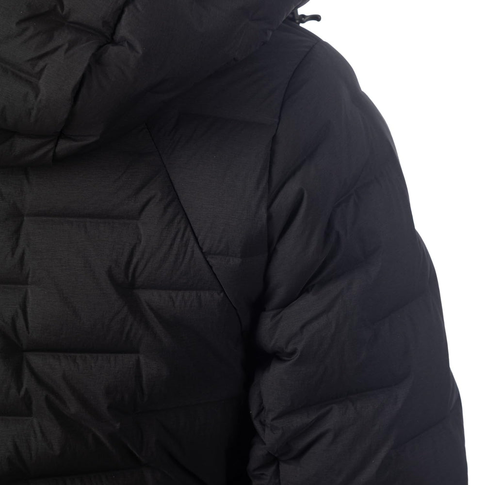 KLIM Luna zippered pockets highlighted for secure storage during hikes