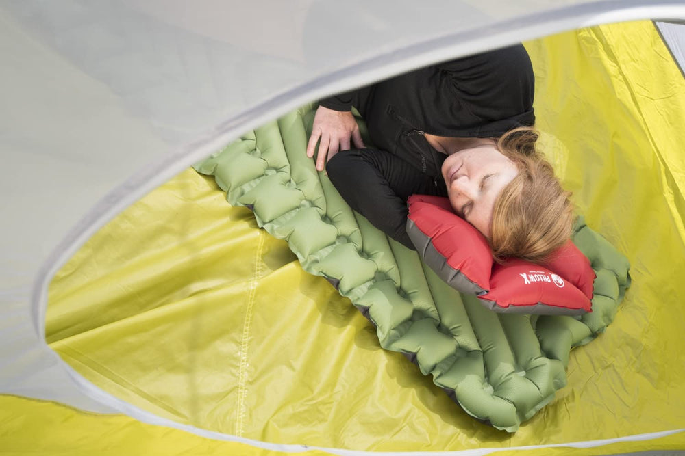 Klymit Static V air valve enables quick inflation and setup.