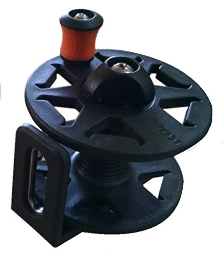 Koah RSC 60M reel highlighting ribbed center wheel for smooth line loading.