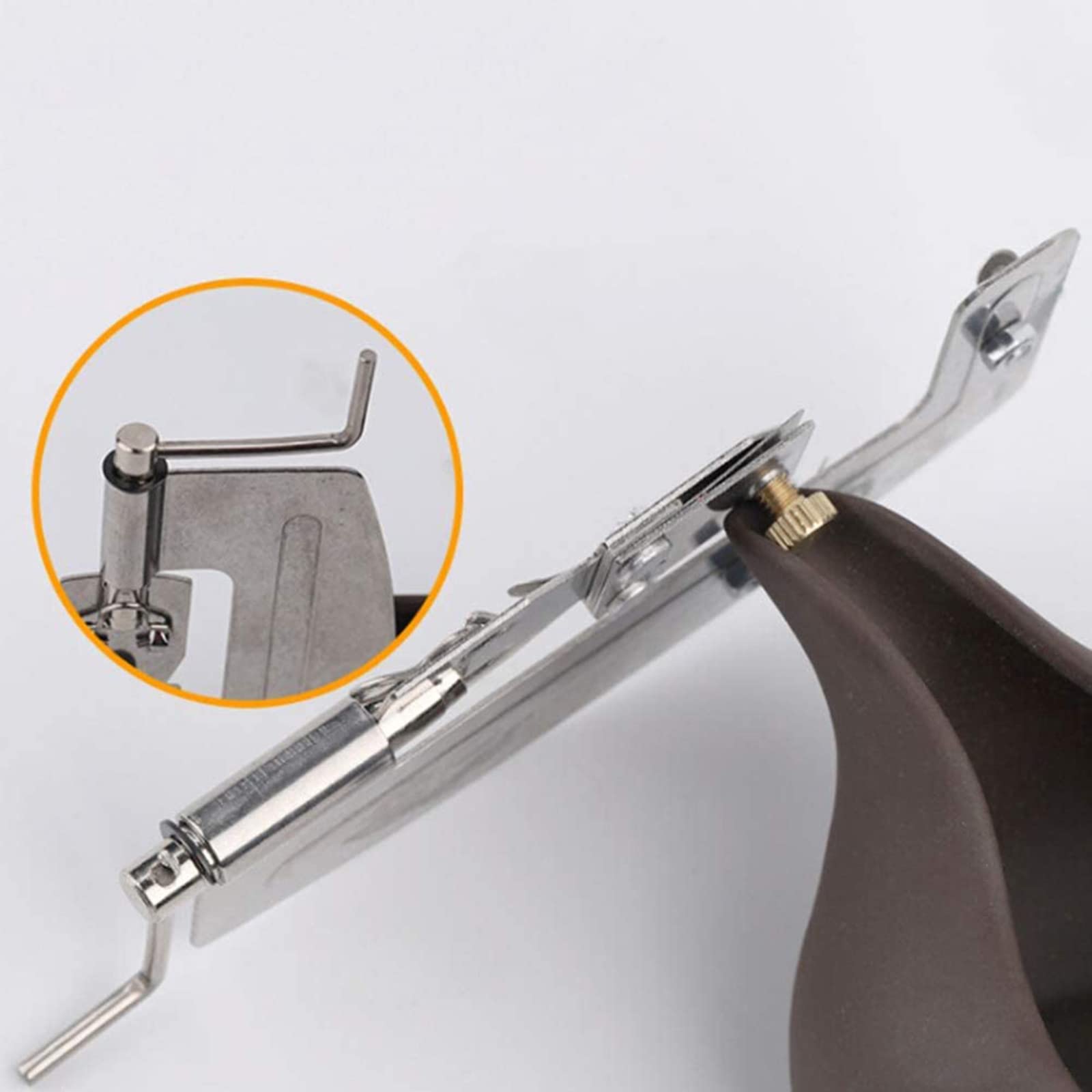 Kobeleen professional-grade tool resists wear for kayak and ice fishing.
