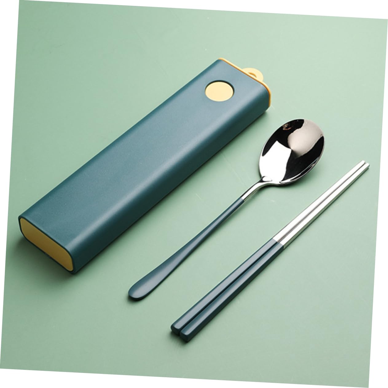 KOCKSHION portable packaging emphasizes travel-ready design