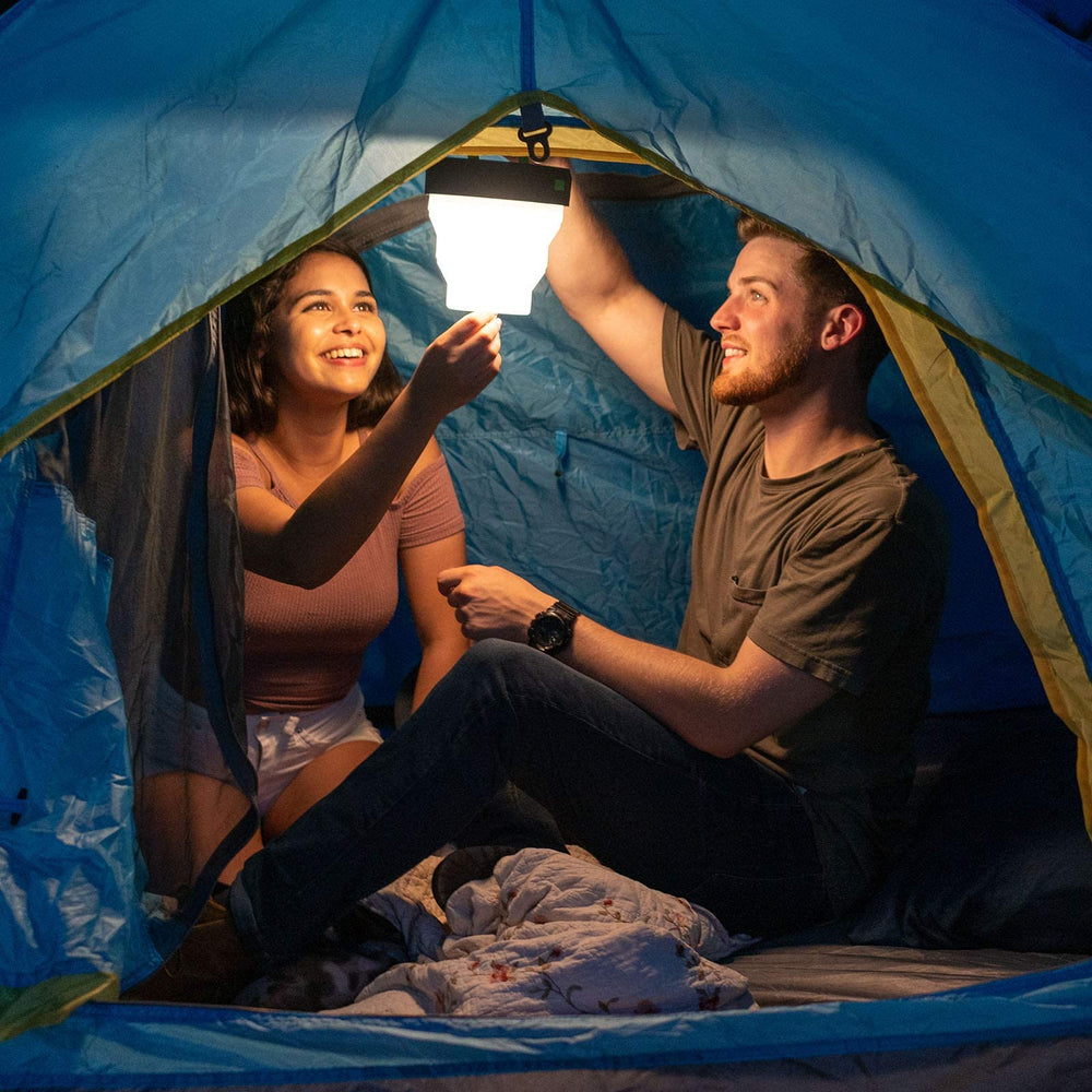 KODIAK Kompress adapts to home, work, and outdoors for versatile lighting.
