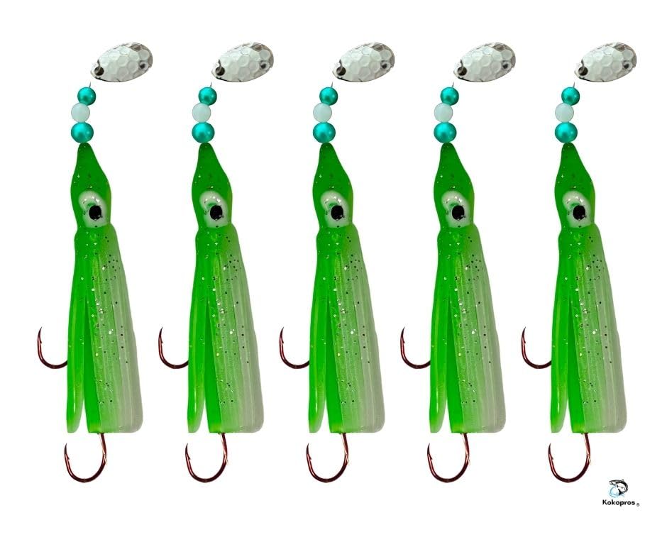 KOKOPROS Luminous Octopus Hoochies 6 cm in green and white, ready to rig for deep-water visibility.