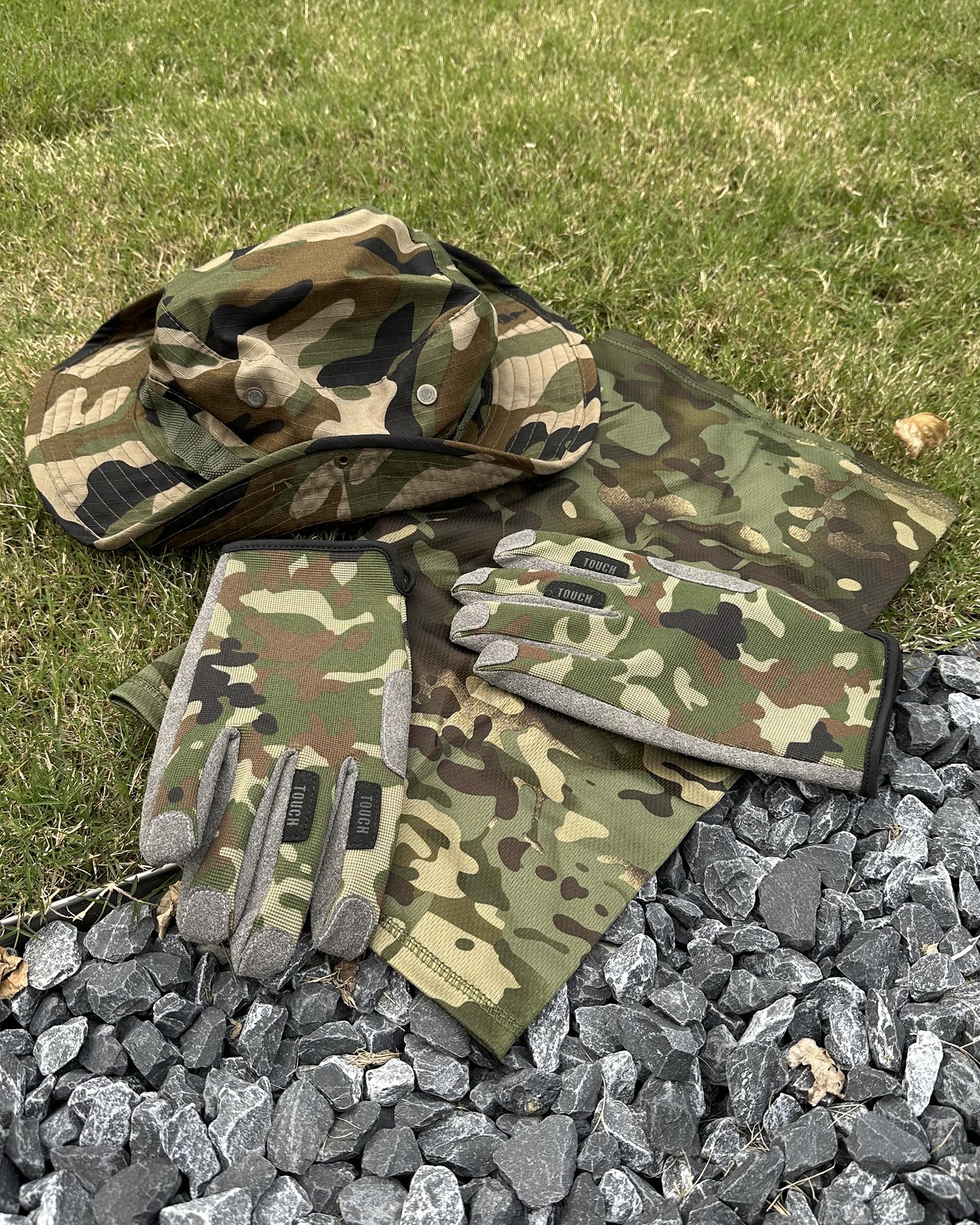 Kolumb camo gloves included with hat