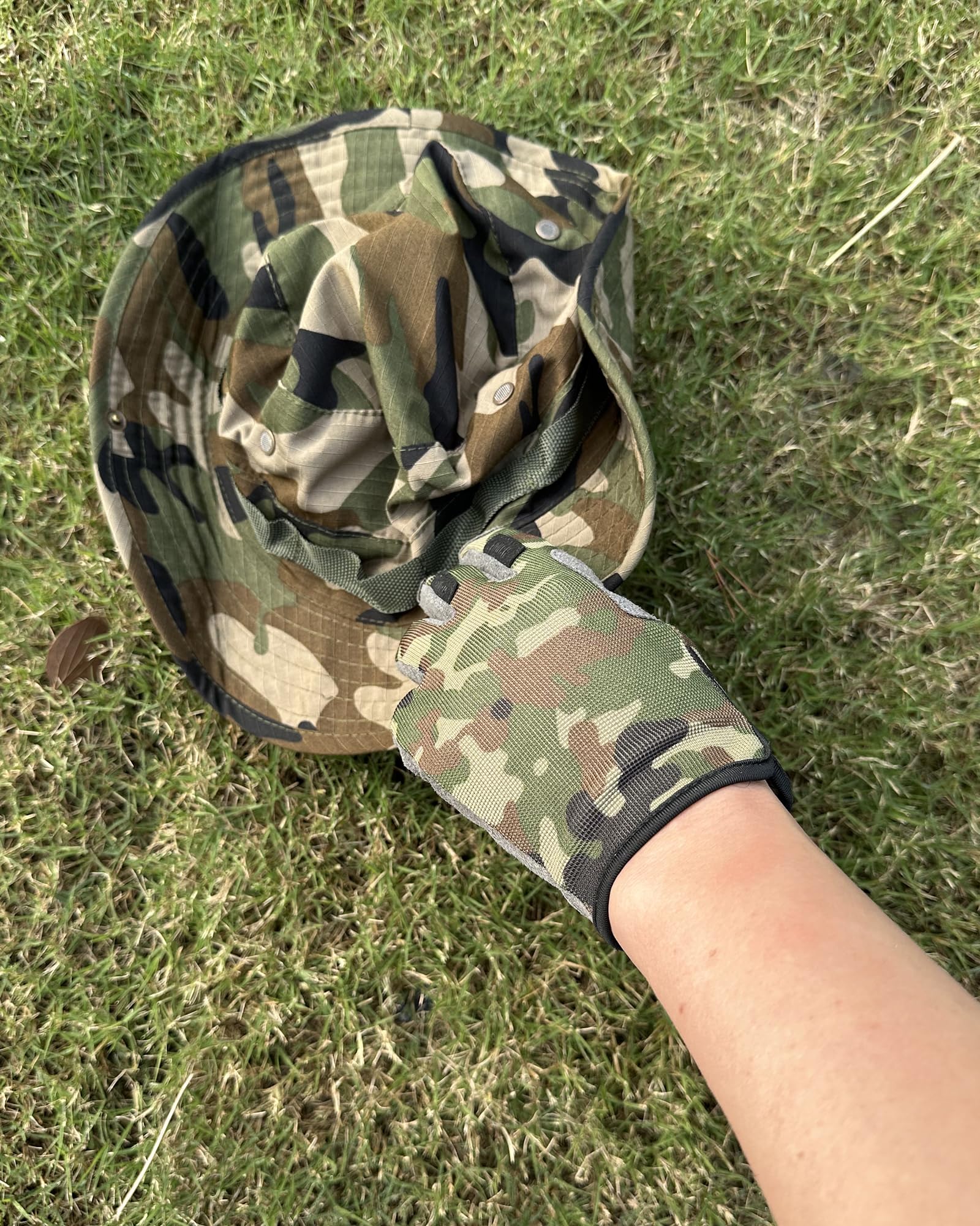 Kolumb camo neck gaiter