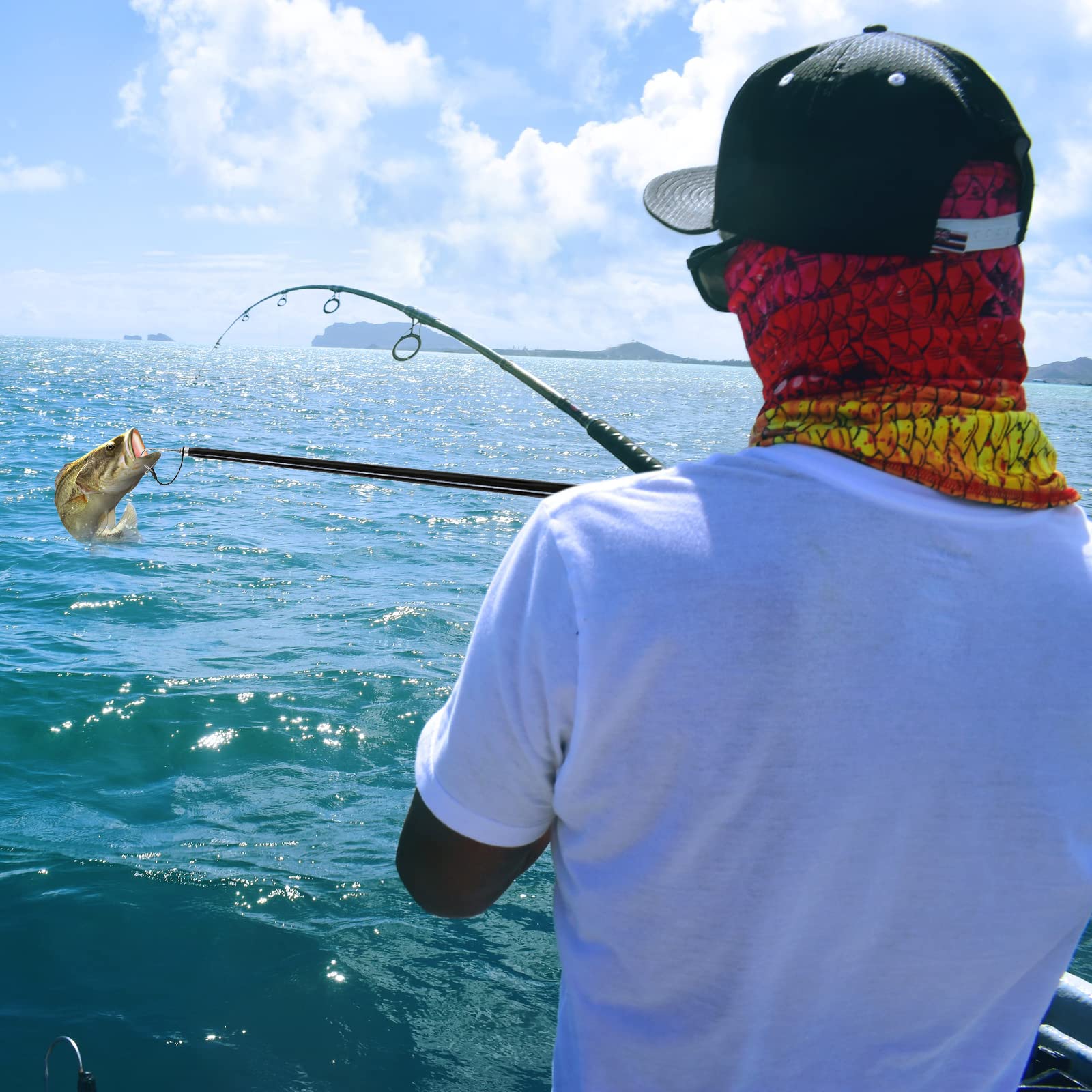 KOMCLUB gaff with lanyard keeps gear attached and within reach on deck.