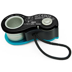 Kong Italy Duck Rope Clamp attachment hole highlights easy carabiner rotation.