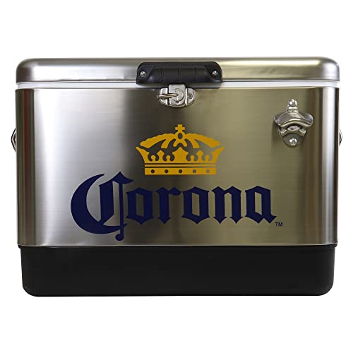 Stainless steel exterior and rugged base resist rust for camping and tailgating.