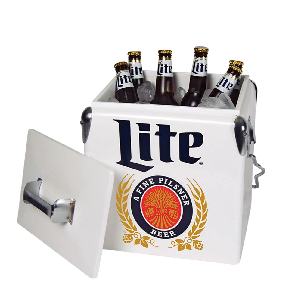 Koolatron Miller Lite ice chest with lid open demonstrates quick access during picnics.