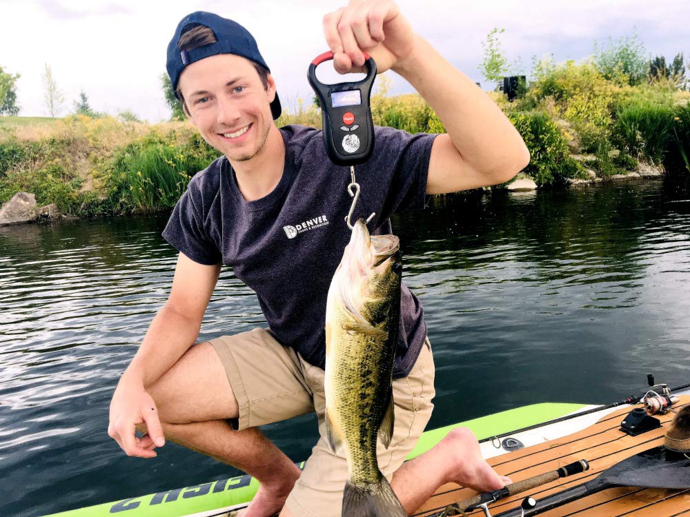 Gift-ready Kraken Bass fishing scale for men