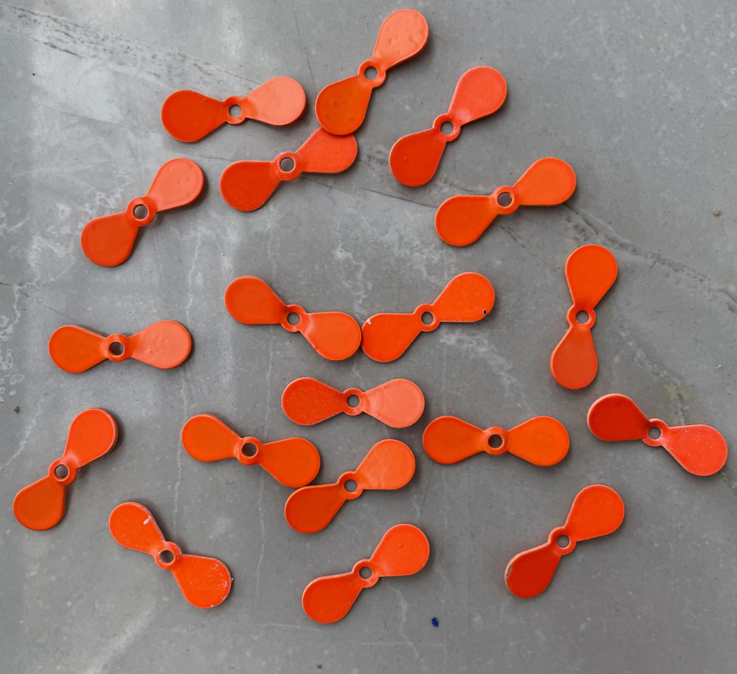 KTGCOZS deep cup blade design enhances underwater flash for various species.