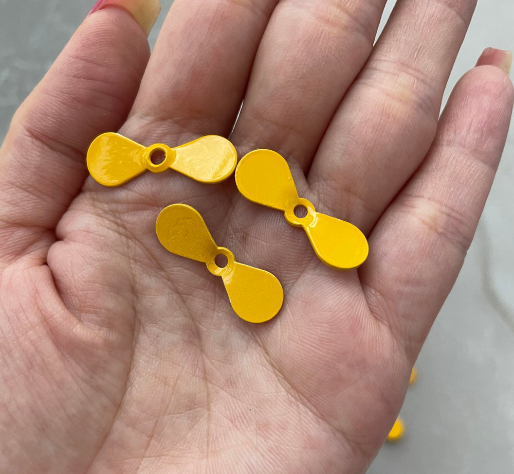 KTGCOZS 26x8mm blade set supports DIY lure customization and testing.