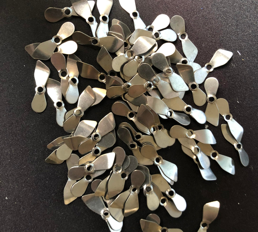 KTGCOZS blades suitable for saltwater and freshwater use with corrosion resistance.