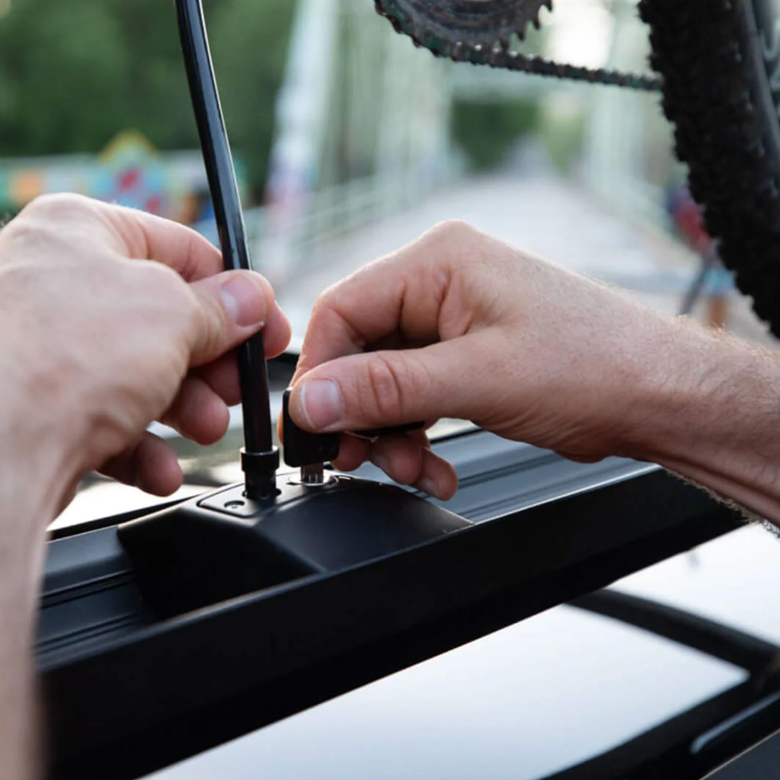 KUAT Piston SR Crossbar Compatibility with factory and aftermarket setups.