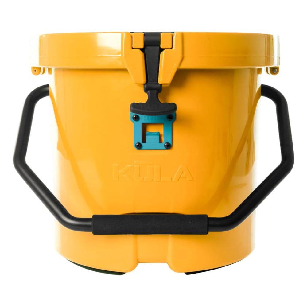 KULA MagnePod lid on the hard-shell cooler enables secure, hands-free access on the go.