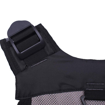 Kylebooker fly fishing vest gift-ready packaging for outdoor enthusiasts.