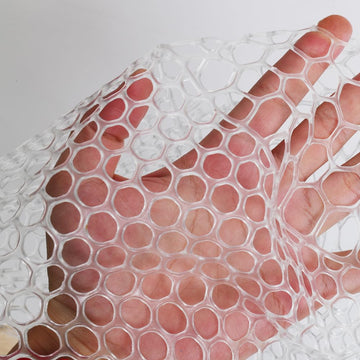 Kylebooker small-hole rubber mesh prevents fish from escaping.