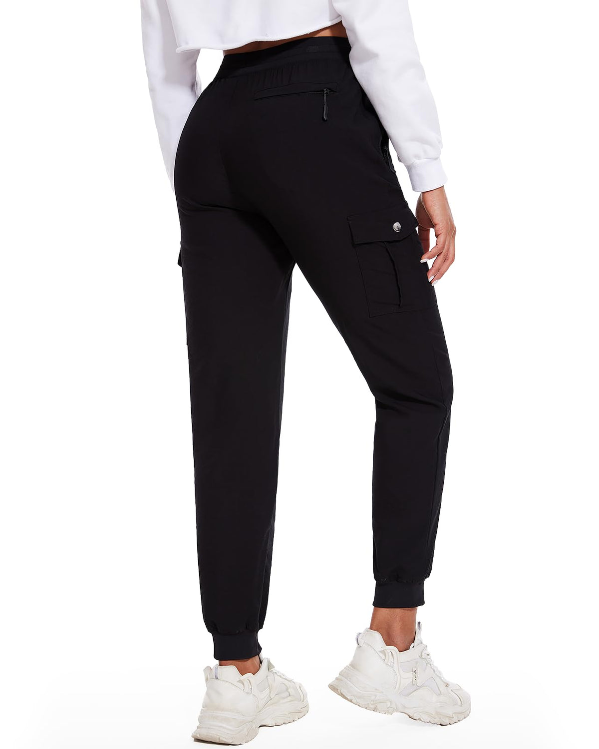 LadyJoy Petite Cargo Capri with side pocket offers quick-dry comfort for travel and hiking.